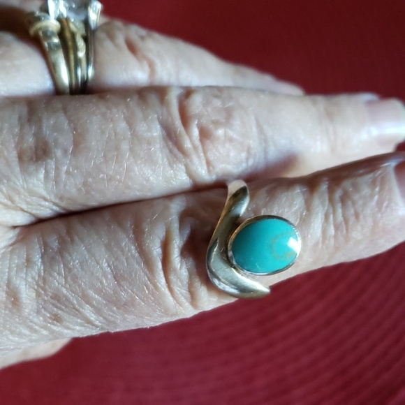 Women's rings - Picture 3 of 3